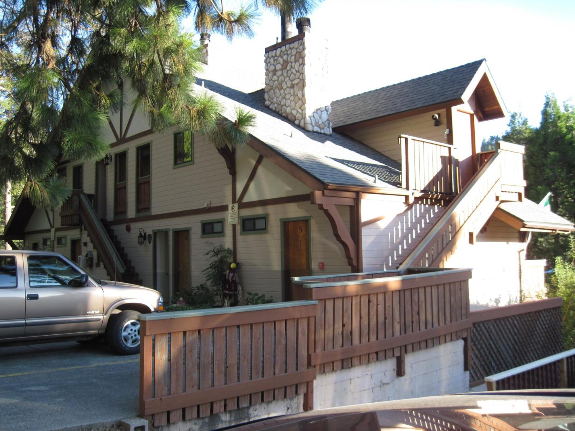 The North Shore Inn Crestline Eksteriør bilde