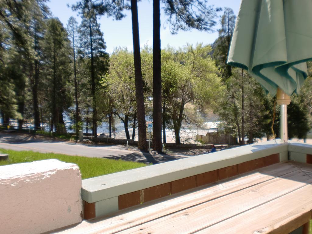 The North Shore Inn Crestline Eksteriør bilde