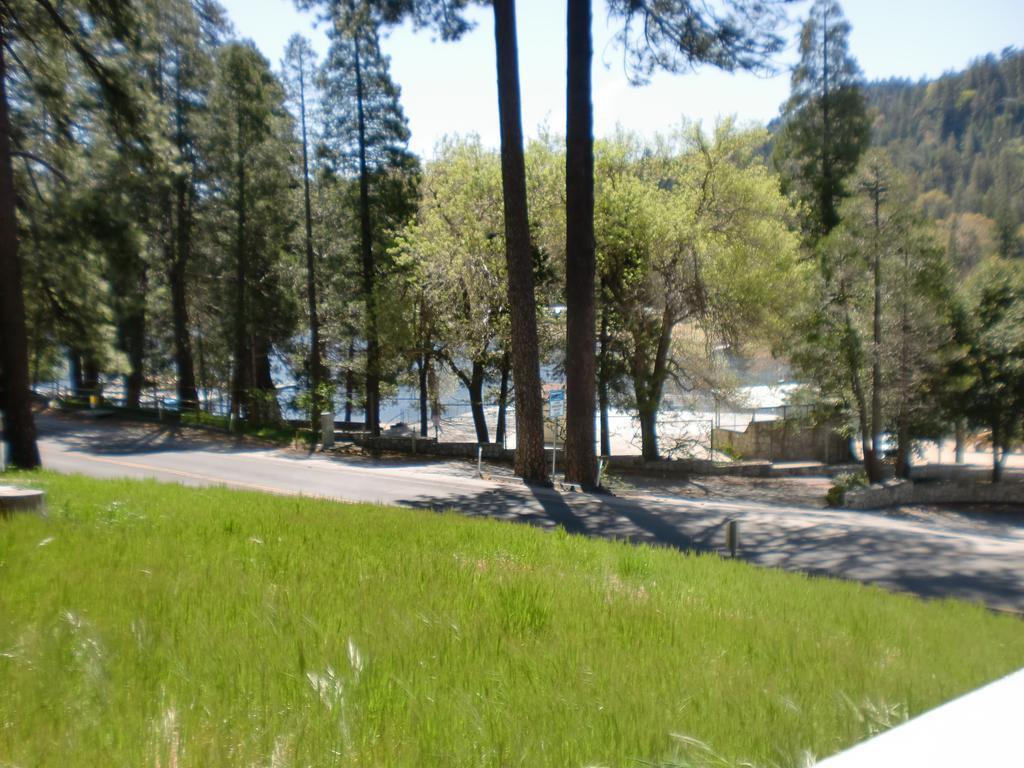 The North Shore Inn Crestline Eksteriør bilde