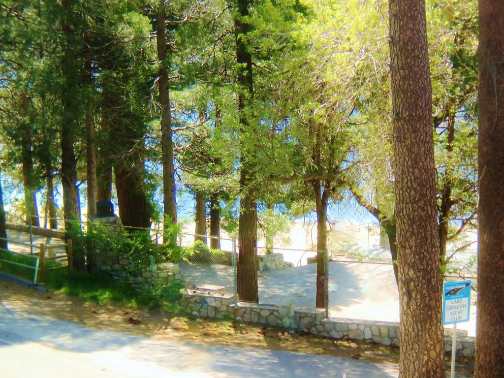 The North Shore Inn Crestline Eksteriør bilde